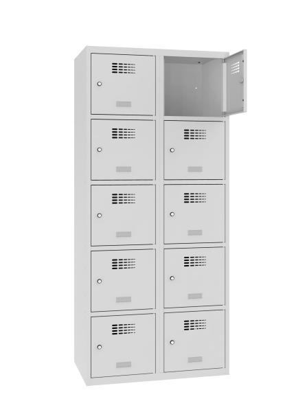 Ein lichtgrauer Fächerschrank mit zwei Abteilen und zehn Fächern mit jeweils einer Tür. Die obere rechte Tür ist geöffnet, während der Schrank vor einem weißen Hintergrund steht.